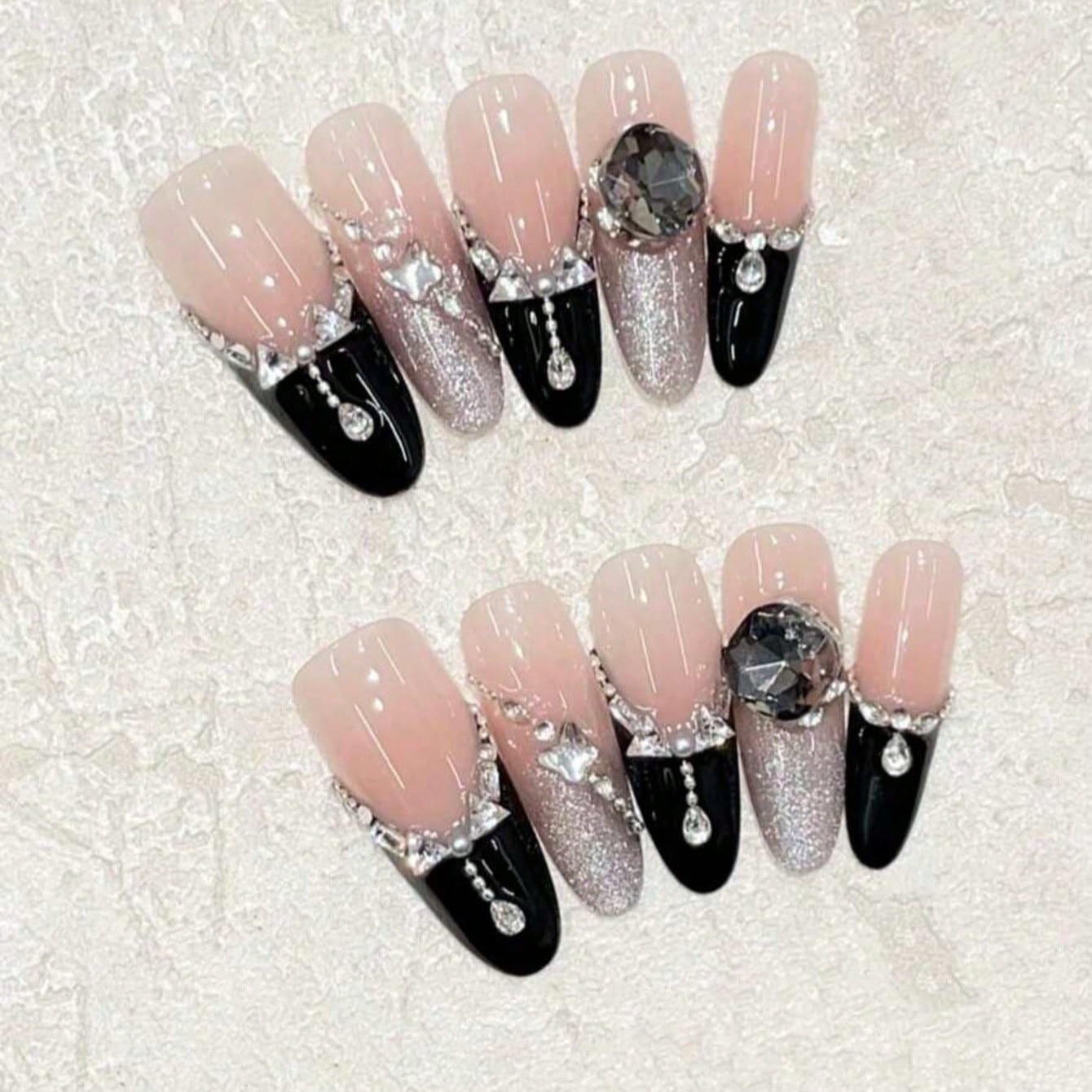 10개 롱 코핀 누드 블랙 프렌치 스타 라인스톤 프레스 - Nail Art Quirky 리뷰 및 가격