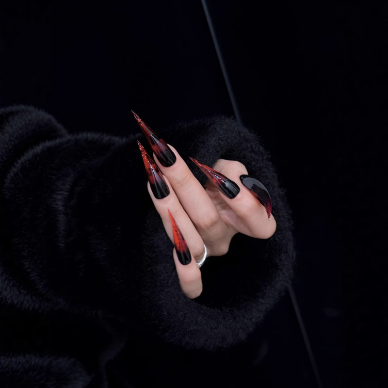 유럽과 미국에서 가장 잘 팔리는 크로스보더 네일아트:  - Nail Art Gothic 리뷰 및 가격