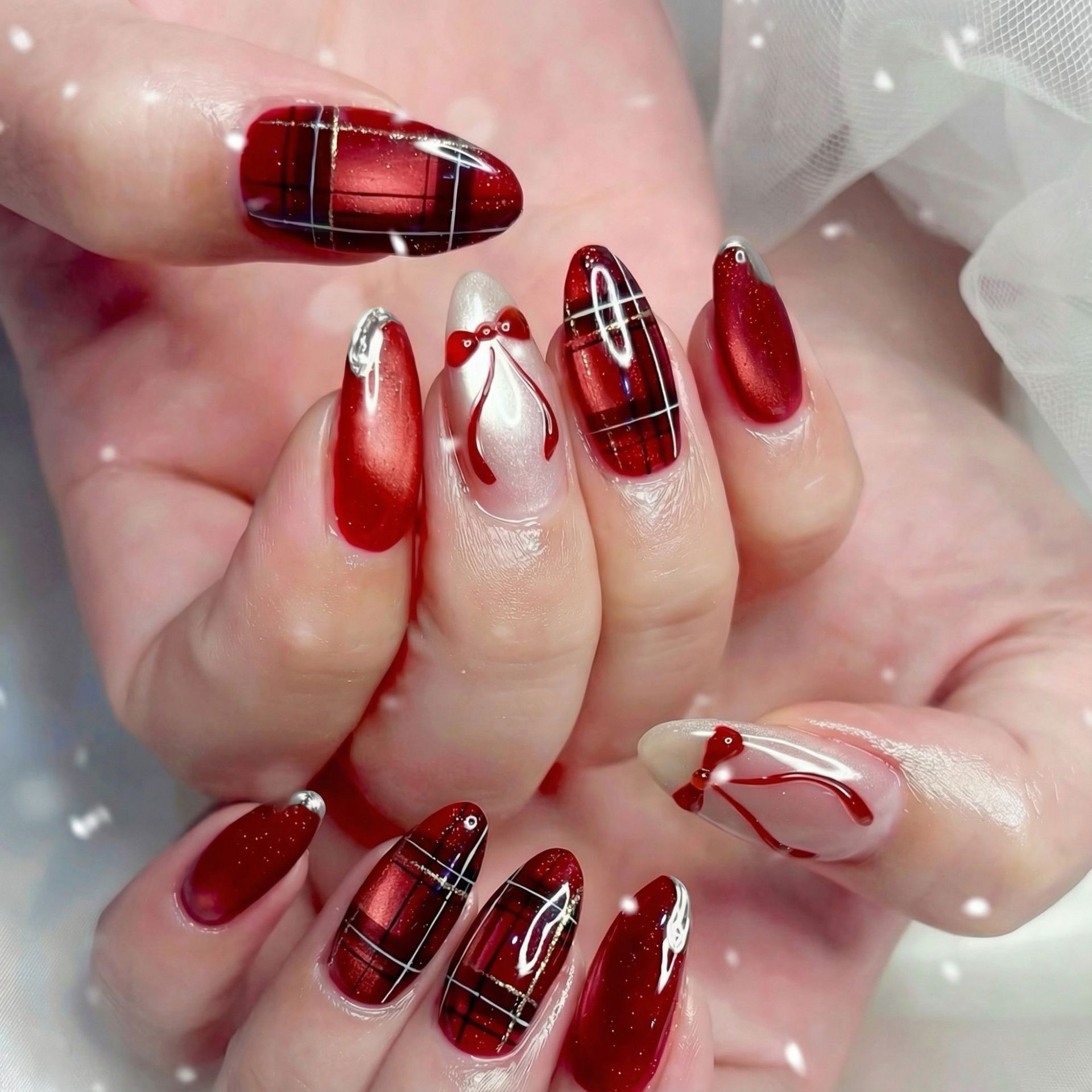 24개 레드 3D 보우 캣아이 아몬드형 광택 발렌타인데 - Nail Art Valentines Day 리뷰 및 가격