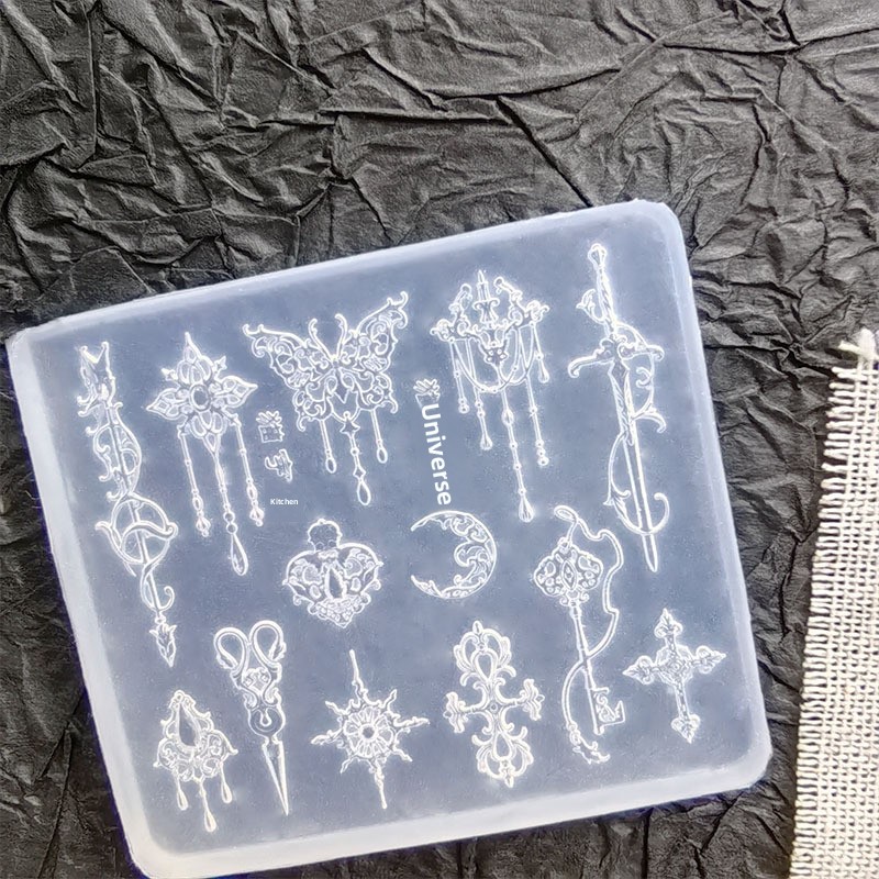 고딕 빈티지 메탈 질감 네일 아트 참 장식품, 검, 십 - Nail Art Gothic 리뷰 및 가격